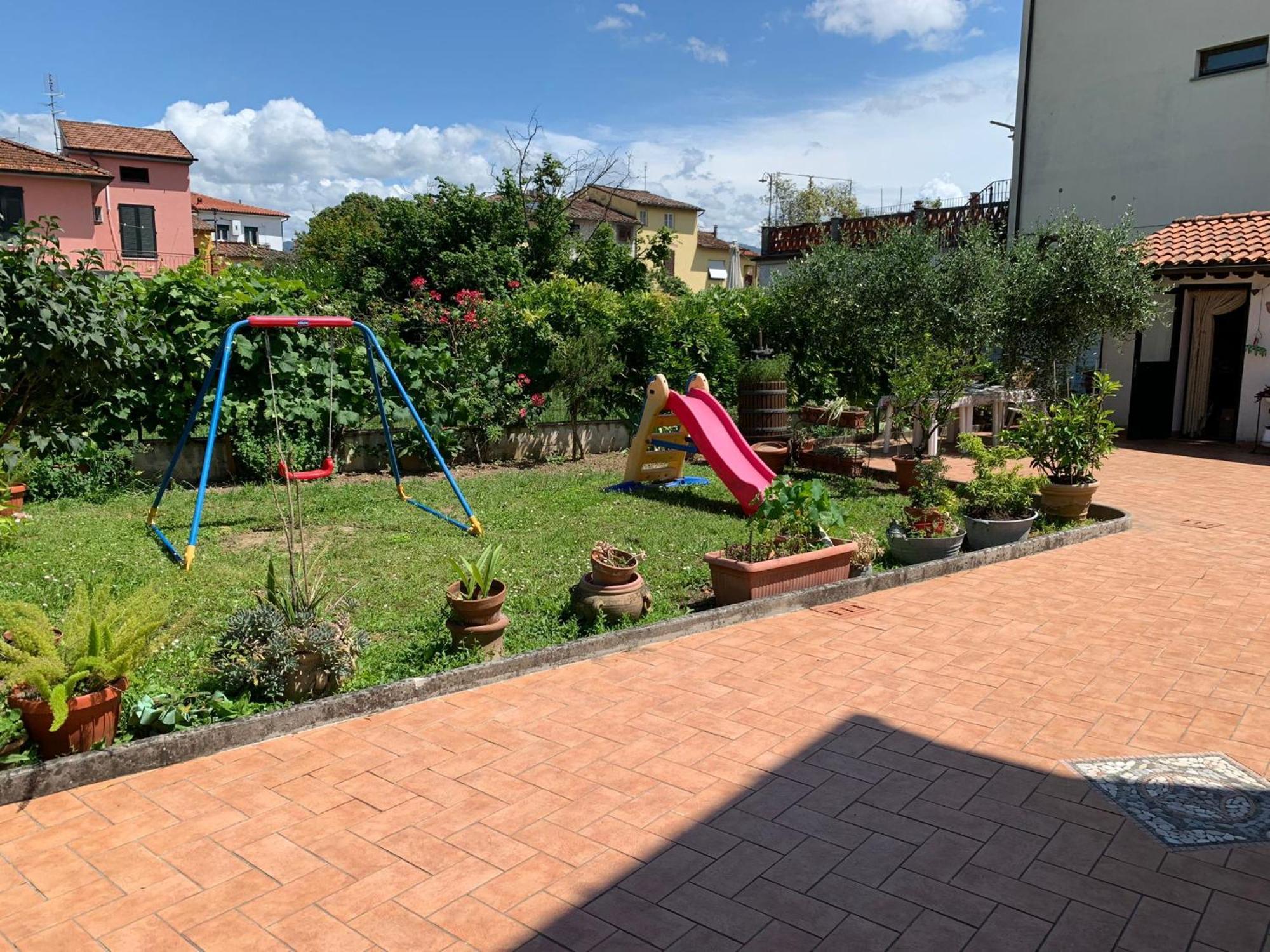 Apartamento Violet - La Casa Del Pucci Lucca Exterior foto